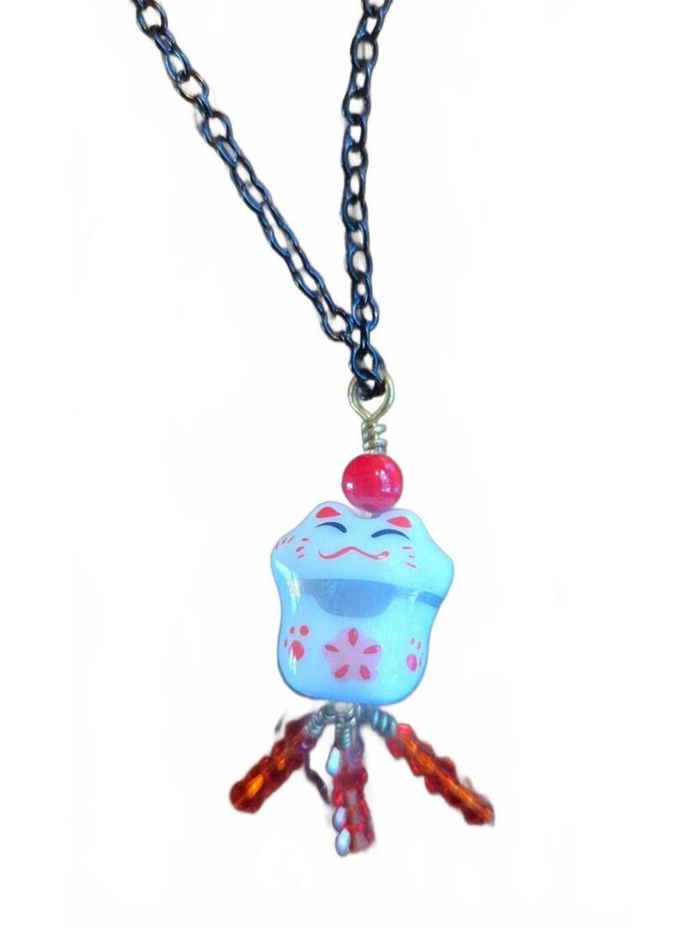 Lucky Cat  Pendant Necklace with Red Beads
